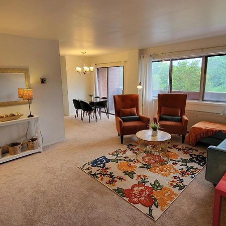Apartment, One Bedroom Арлингтън Екстериор снимка