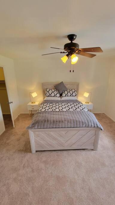 Apartment, One Bedroom Арлингтън Екстериор снимка