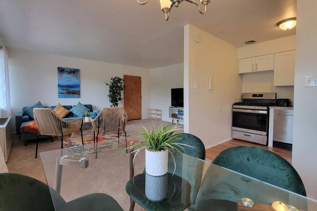 Apartment, One Bedroom Арлингтън Екстериор снимка