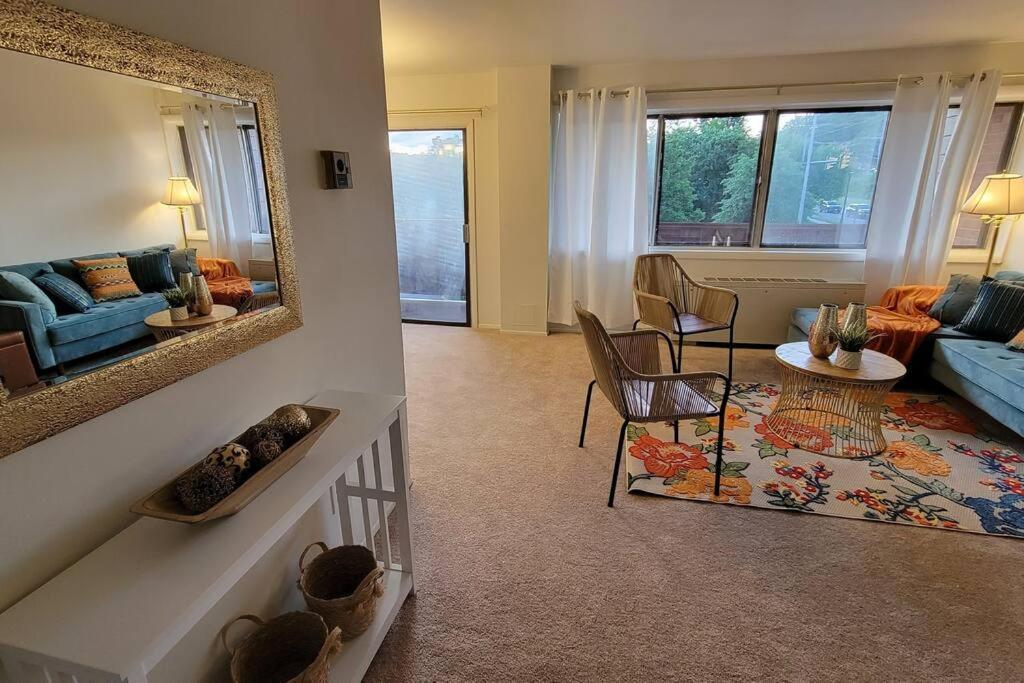 Apartment, One Bedroom Арлингтън Екстериор снимка