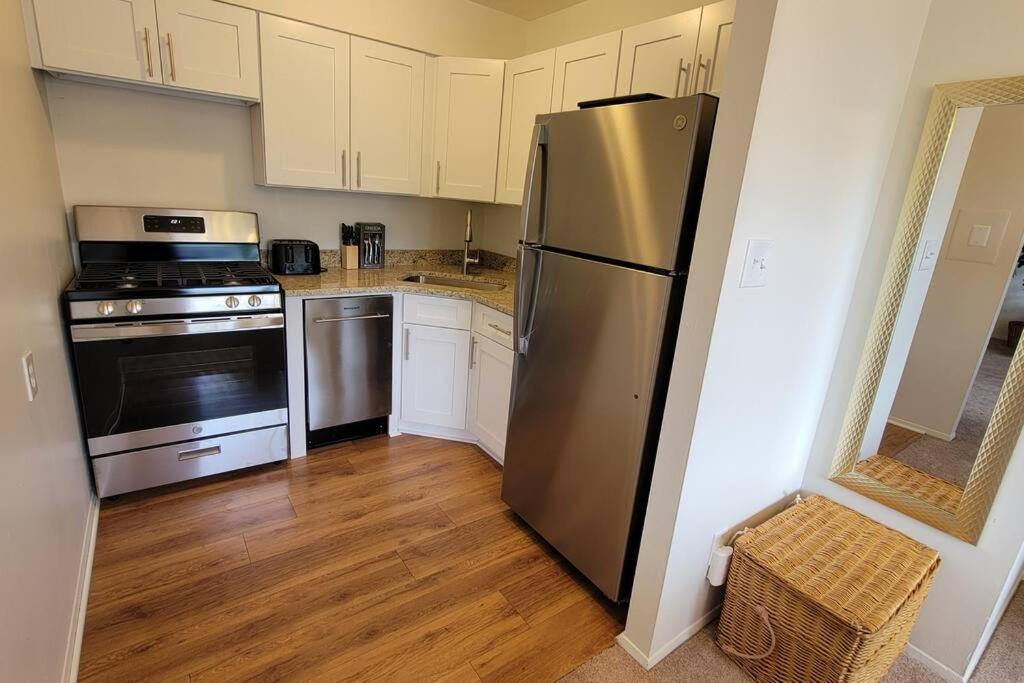 Apartment, One Bedroom Арлингтън Екстериор снимка